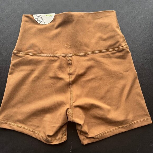 NWT Offline by Aerie The Hugger 5" Biker Short - Picture 3 of 4